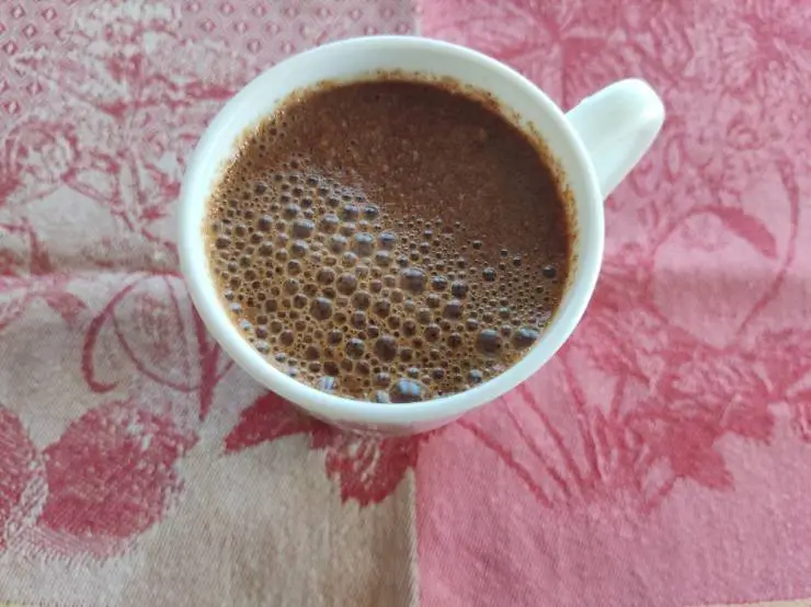 кофе из боярышника в чашке