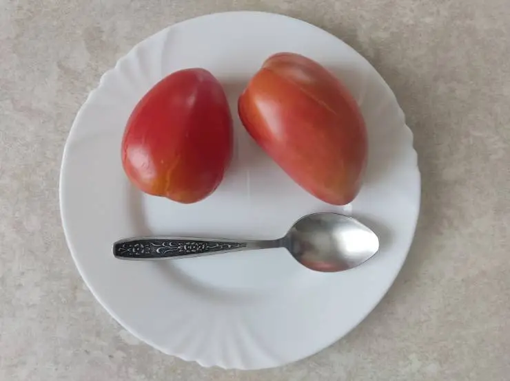 плоды томата Петруша огородник
